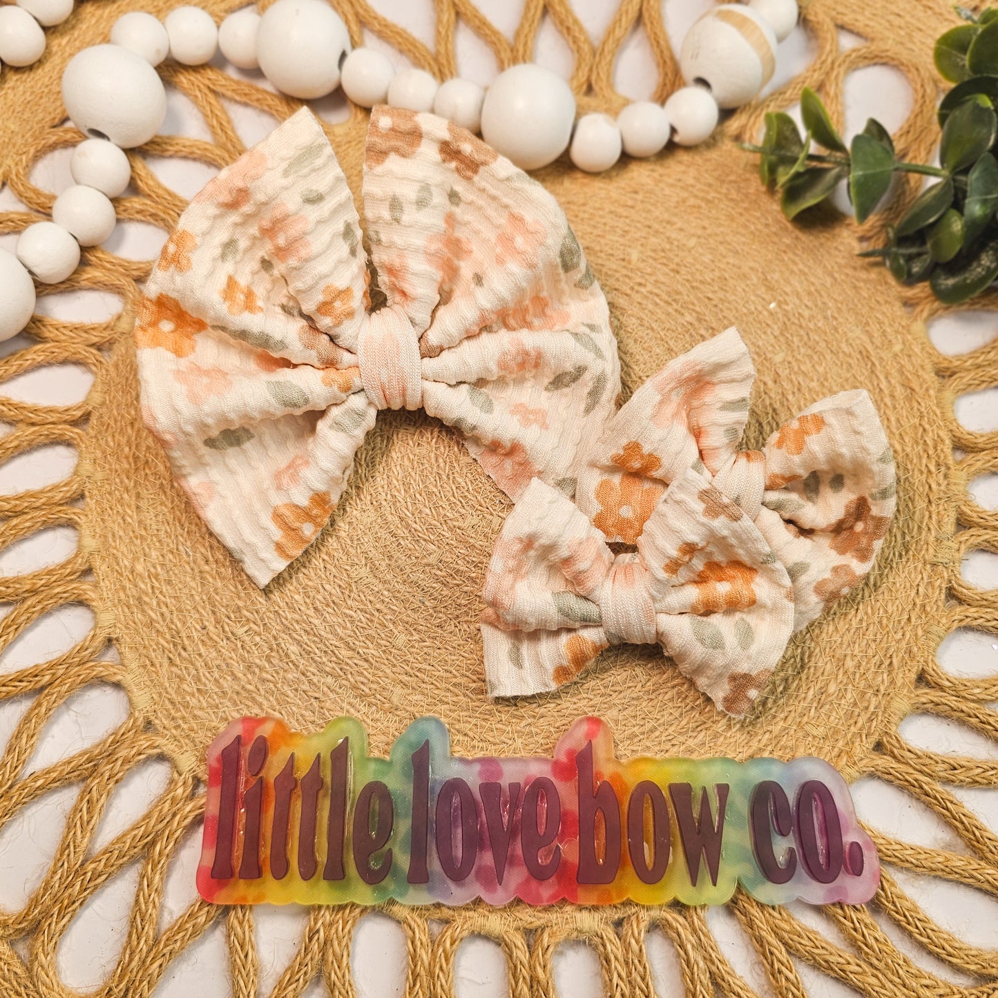 Wavy Boho Flowers