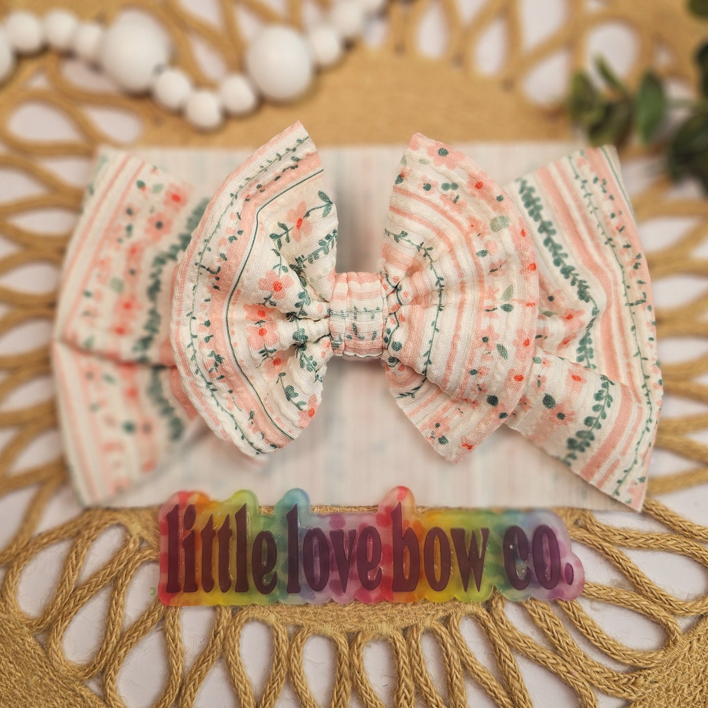 Wavy striped floral