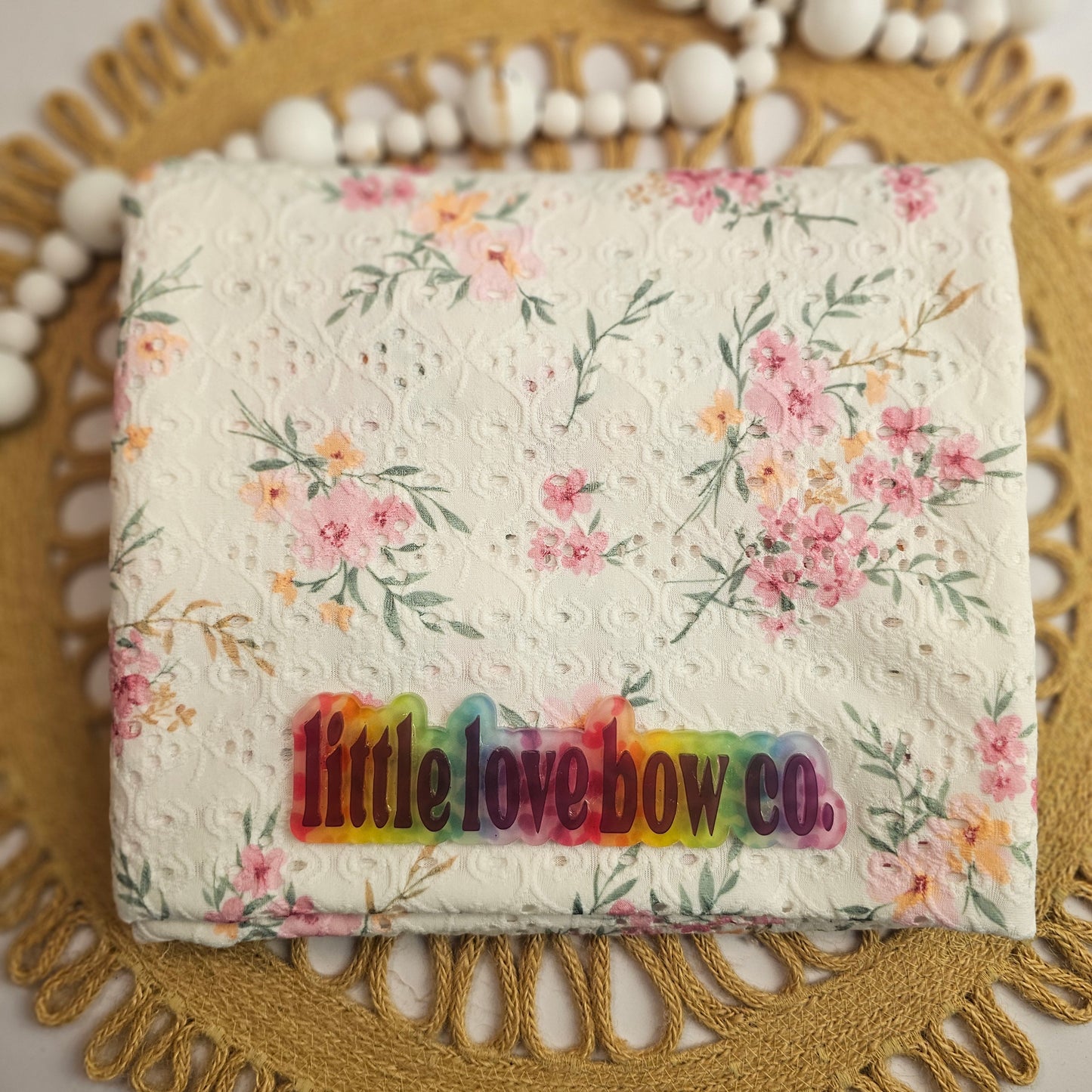 Eyelet floral