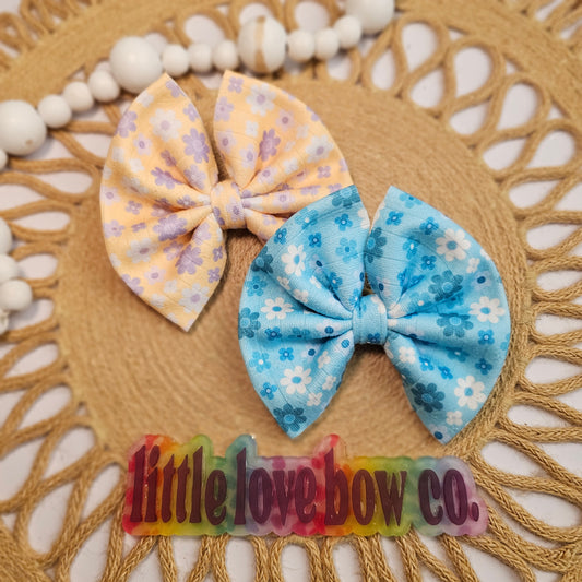 Pointelle rib blue & white flowers