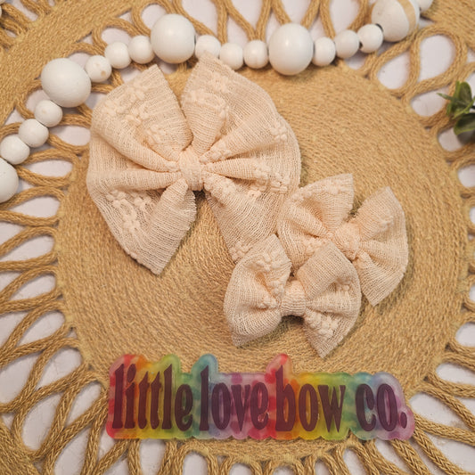 Peach Dainty Flower Lace